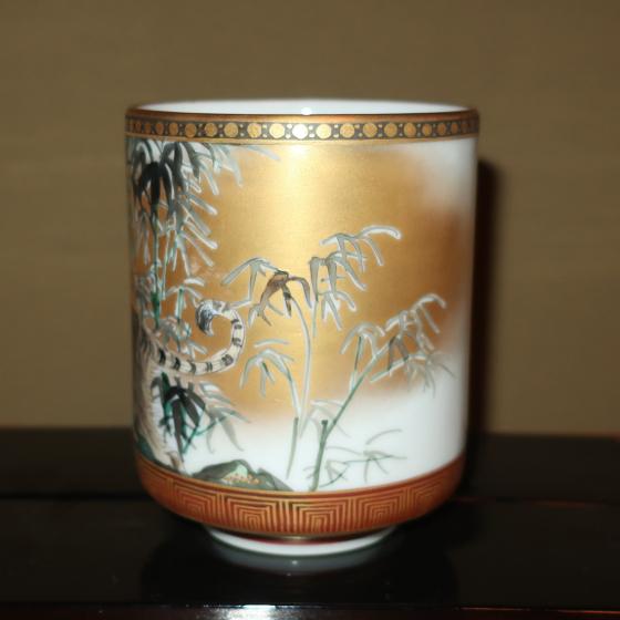 九谷焼 茶器 大湯呑 湯飲み 九谷焼 竹トラ（直筆 和歌細字入り）龍山作 