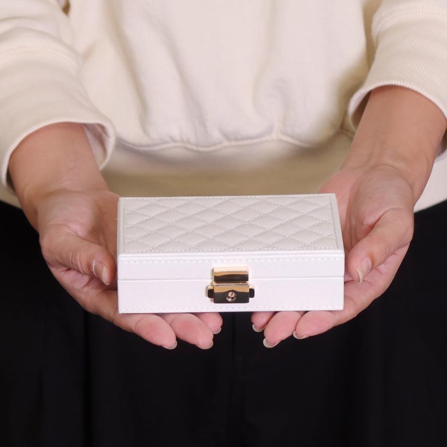 ジュエリーポーチ トラベルポーチ ジュエリーケース 携帯用 時計ケース アクセサリーケース ジュエリーバッグ 持ち運び アクセサリー 収納 ボックス トラベル ジ |  | 05