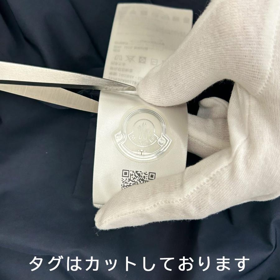 MONCLER（モンクレール） ナイロン ハーフボタン ワッペン付きポケット