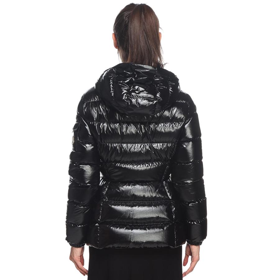 MONCLER モンクレール フード付き ショートダウンジャケット MONCLER モンクレール フード付き ショートダウンジャケット