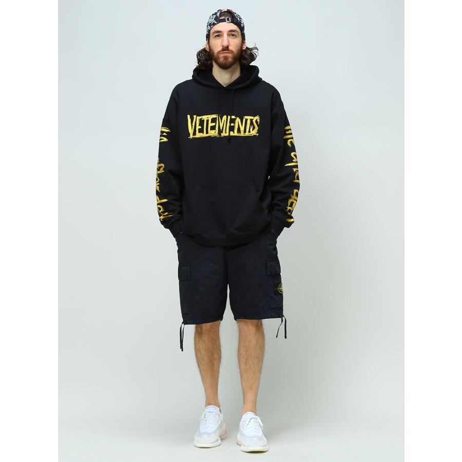 VETEMENTS ヴェトモン パーカー メンズ ブランド ロゴ プリント VETEMENTS ヴェトモン パーカー メンズ ブランド ロゴ プリント