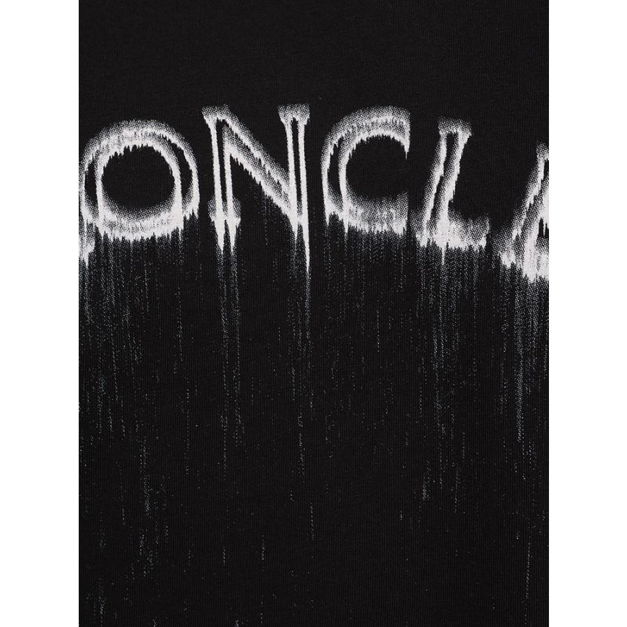 モンクレール MONCLER 半袖 Tシャツ メンズ グラフィクロゴ 袖シリコンロゴパッチ クルーネック MC8C0000289A17の画像