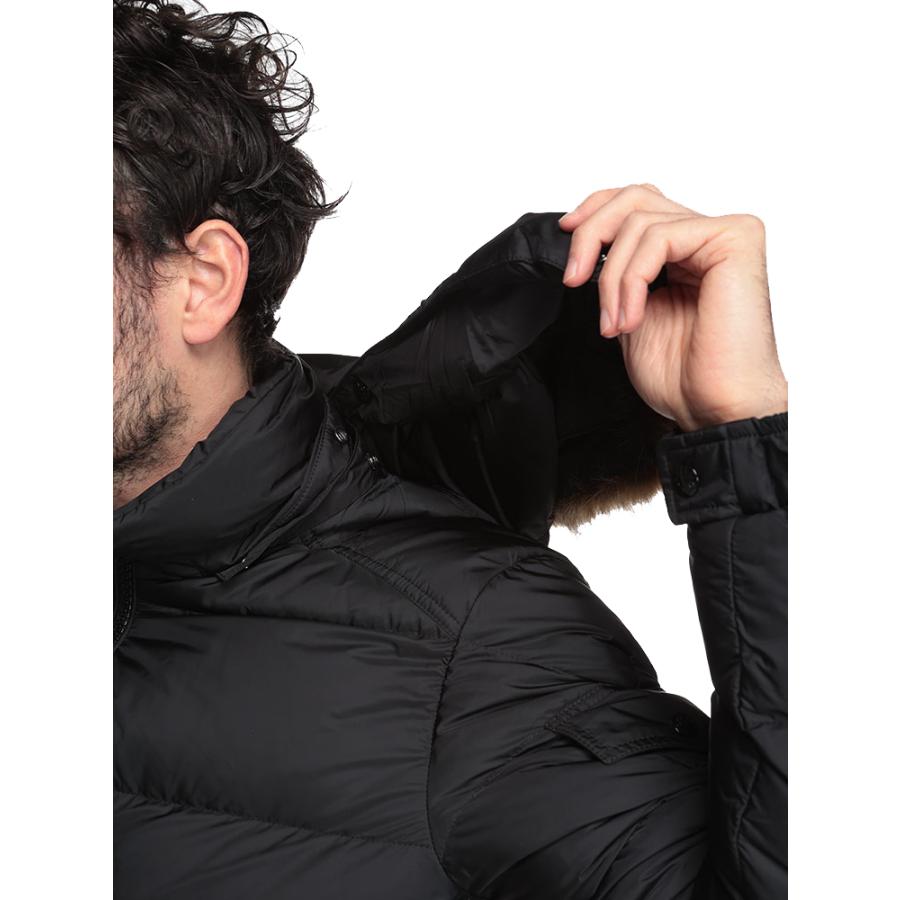 MONCLER モンクレール ファーフード着脱 肩ポケット付き MONCLER モンクレール ファーフード着脱 肩ポケット付き