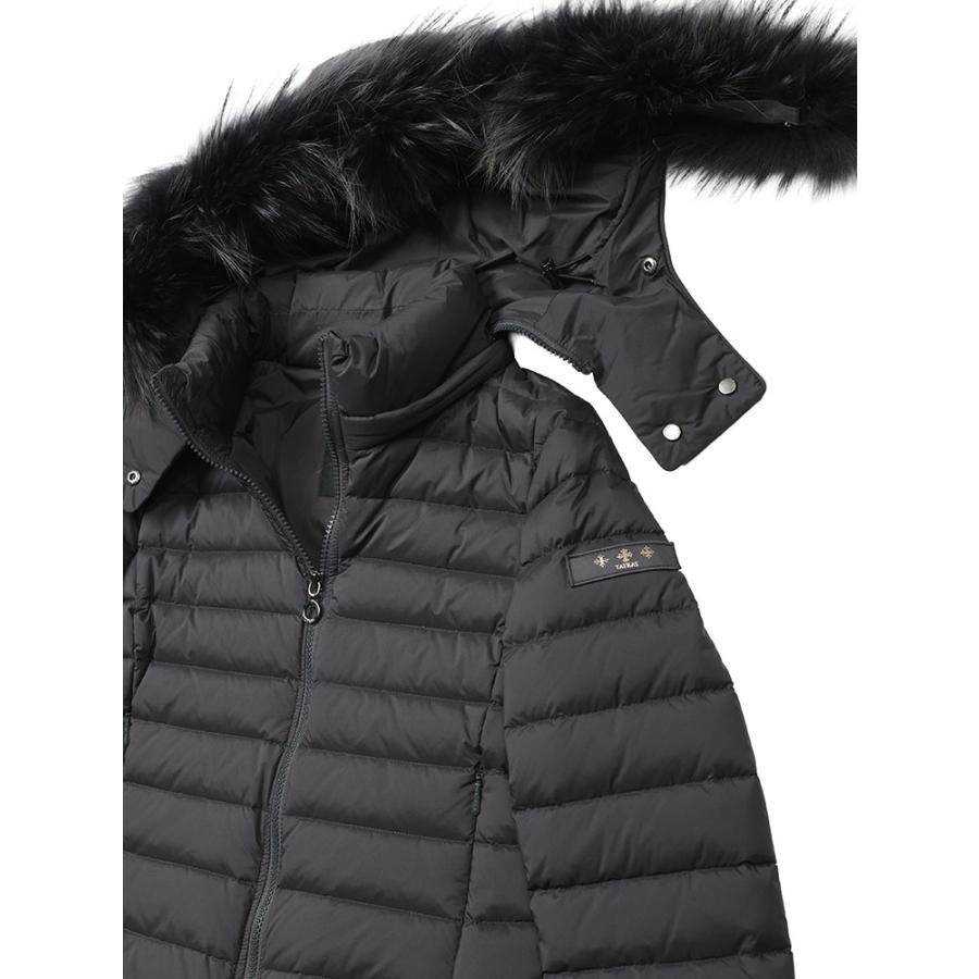 極美品 タトラス ヴァレナ ダウンジャケット ショート丈 ファー ブラック S TATRAS（タトラス） 並行輸入品 ダウンジャケット レディース VARENA