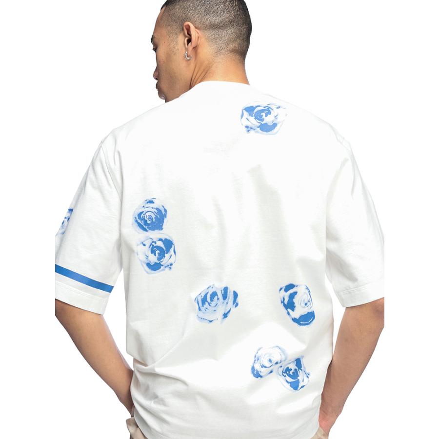 バーバリー Tシャツ メンズ BURBERRY 総柄 薔薇プリント クルーネック 半袖 コットン Tシャツ カットソー BBB8081394の画像