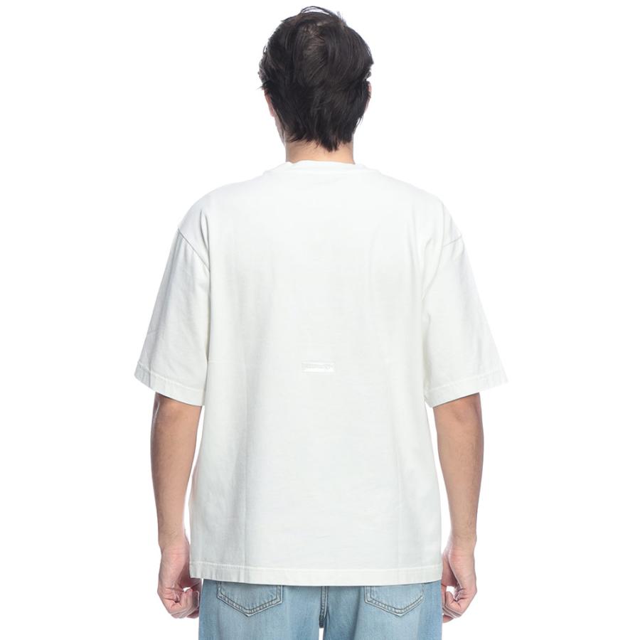 アクネストゥディオズ メンズ Tシャツ 半袖 Acne Studios ロゴ ラバーパッチ クルーネック 無地 カットソー ACCL0218 ブランド トップス ホワイト ダークグレーの画像