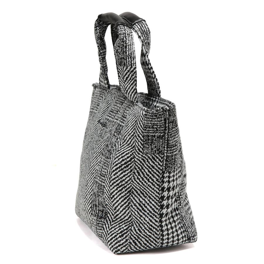 1PIU1UGUALE3 RELAX ウノ ピュ ウノ ウグァーレ トレ リラックス