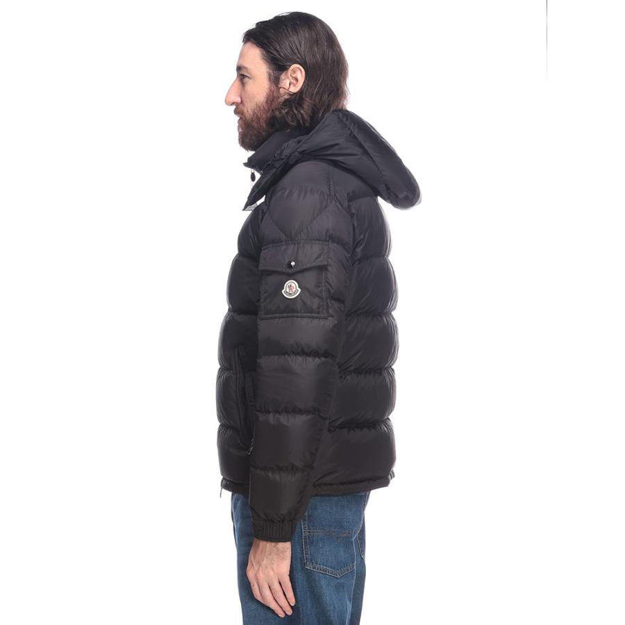 MONCLER（モンクレール） フード着脱 フルジップ ダウンジャケット