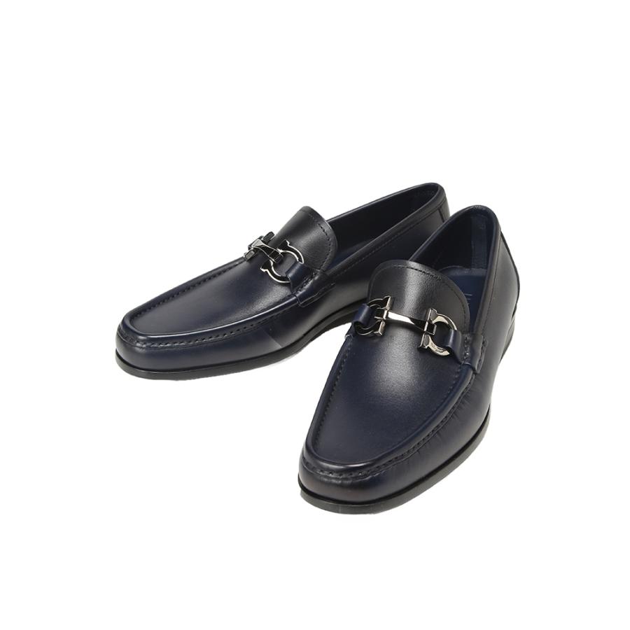 サルヴァトーレフェラガモ Salvatore Ferragamo メンズ ローファー ガンチーニ モカシンシューズ FG769877 ブランド 靴 シューズ ビジネス フォーマル 革靴の画像