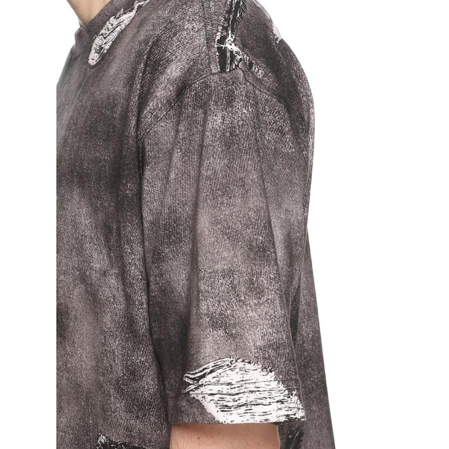 DIESEL（ディーゼル） トロンプルイユ 総柄プリント クルーネック 半袖