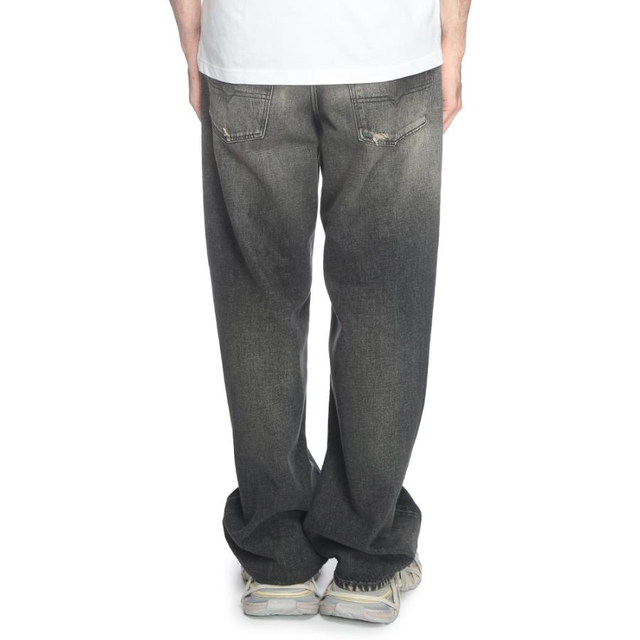 DIESEL（ディーゼル） ダメージ加工 ボタンフライ ジーンズ メンズ