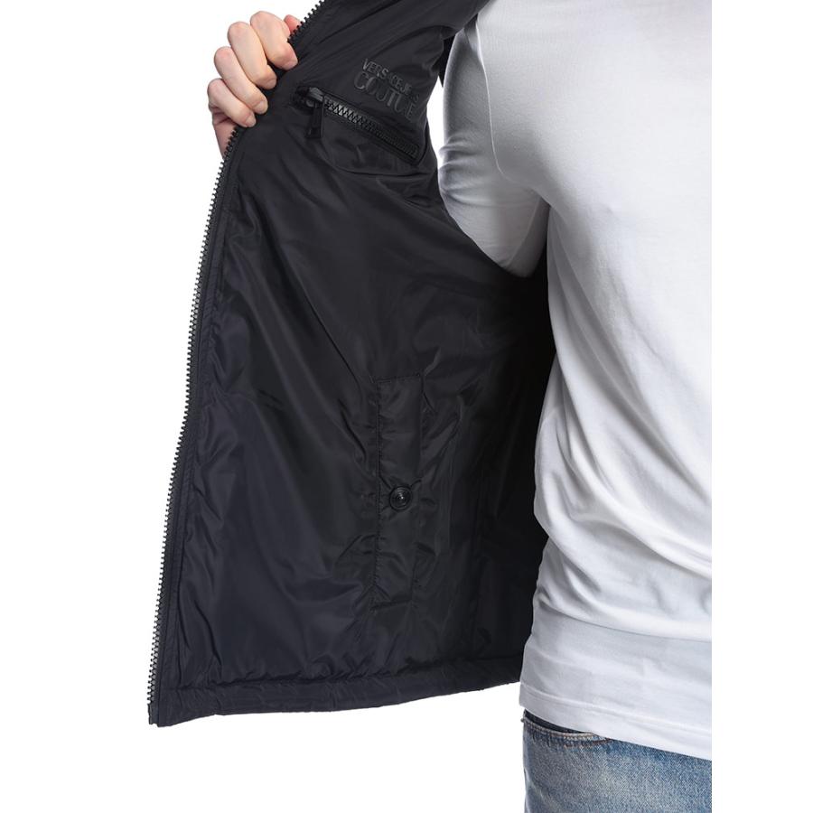 【希少】ヴェルサーチ ジーンズ ブルゾン ナイロン 背面 ビッグロゴ ブラック 希少】ヴェルサーチ ジーンズ ブルゾン ナイロン 背面 ビッグロゴ