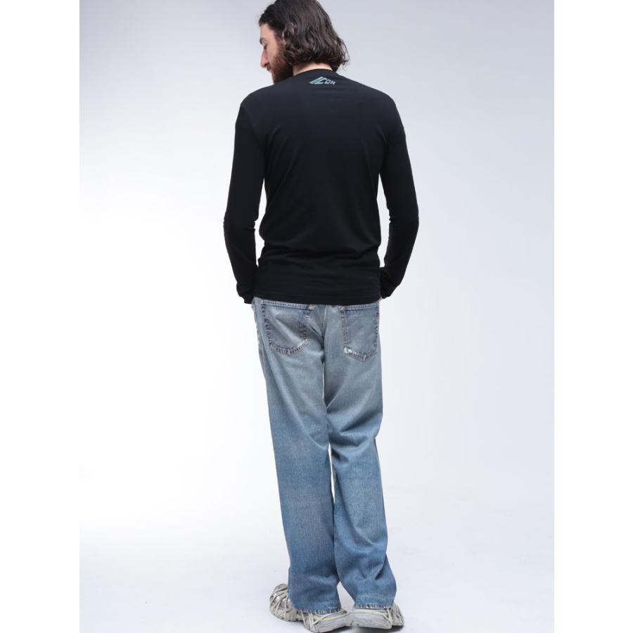 DSQUARED2 ディースクエアード バックワンポイント クルーネック