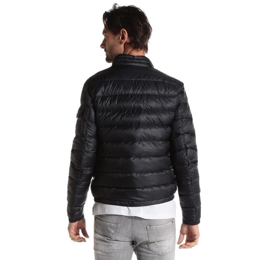 モンクレール メンズ ライトダウンジャケット Moncler ライトダウン ナイロン ダウンジャケット Agay アゲ ブランド アウター インナー ダウン ブルゾン Mcagay0 ゼンオンライン 通販 Yahoo ショッピング