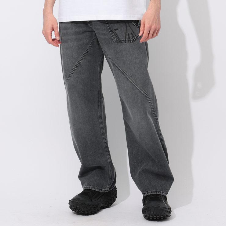 J.W.Anderson（ジェイダブリューアンダーソン） JW ANDERSON フロント