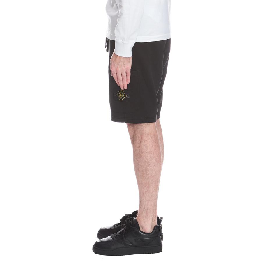STONE ISLAND（ストーン アイランド） ハーフパンツ 短パン カーゴ