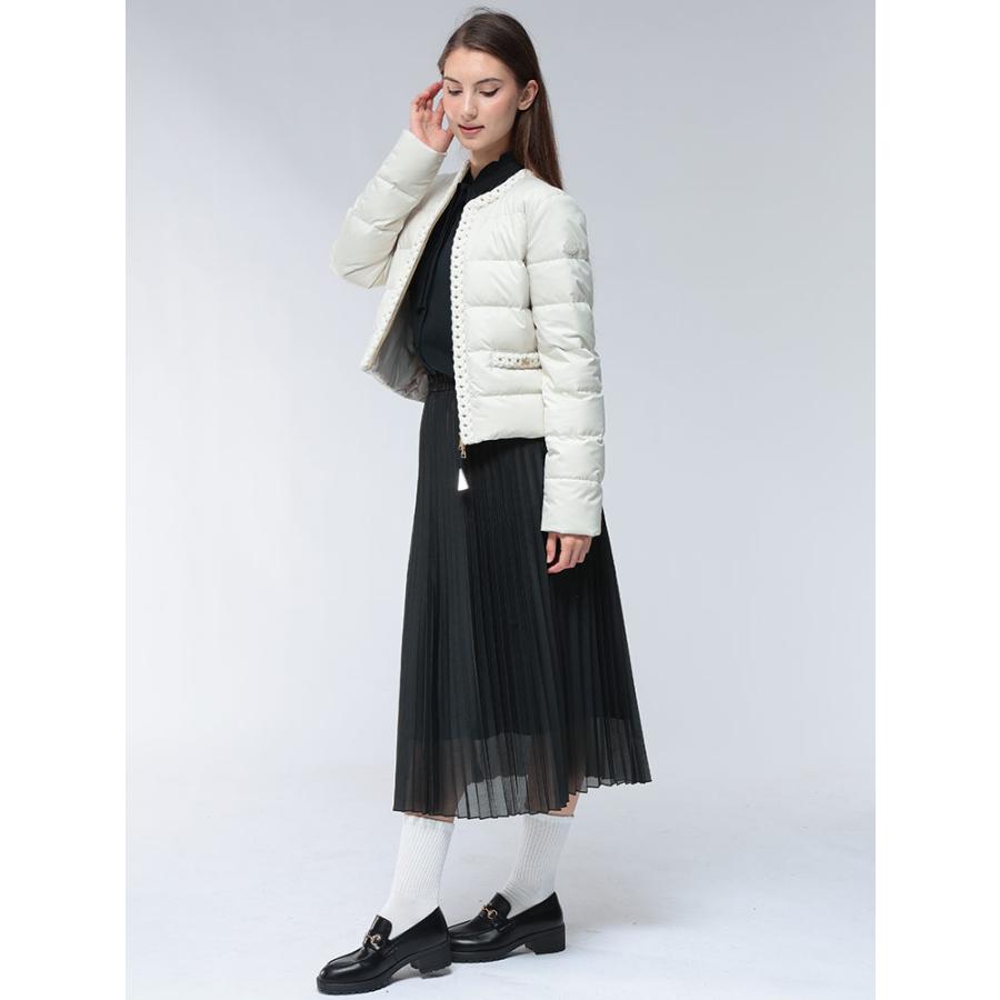 MONCLER（モンクレール） ノーカラー フルジップ ダウンジャケット