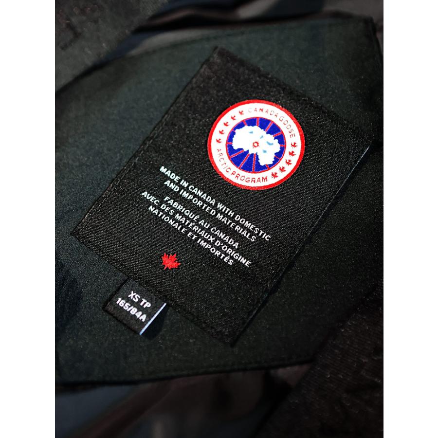 CANADA GOOSE（カナダグース） ダウン アウター フード ボタンジップ