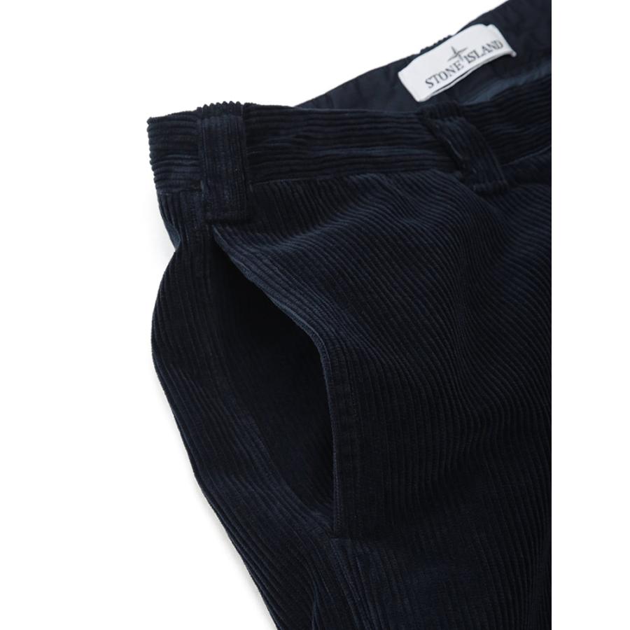 ストーンアイランド メンズ パンツ STONE ISLAND ロゴ コーデュロイ ノータック スラックス SI3100039S0212 ブランド ボトムス ホワイト ネイビーの画像