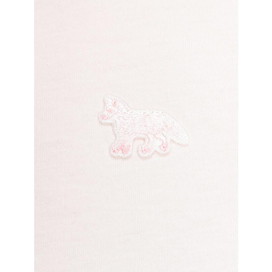 メゾン キツネ レディース Tシャツ 半袖 Maison Kitsune ロゴ ワンポイント クルーネック カットソー BABY FOX BABY KNLW00105KJ7026 ブランドの画像