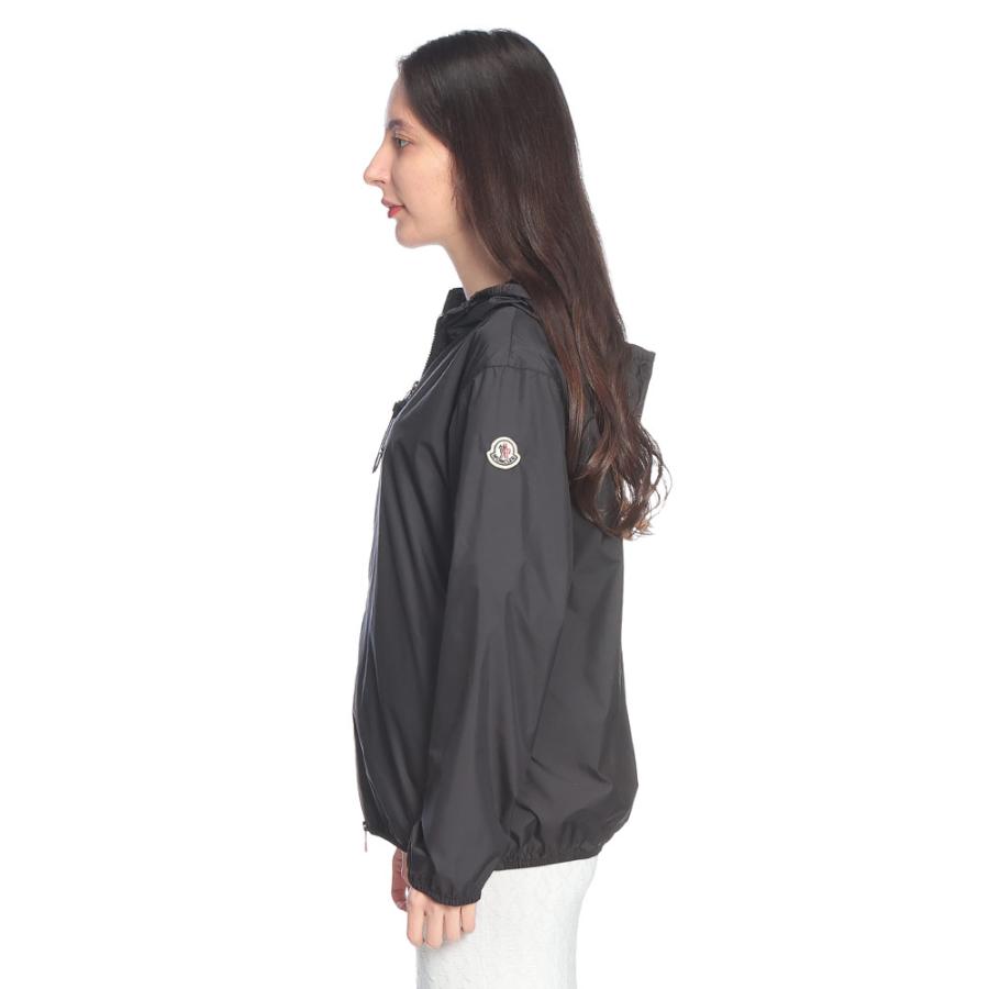 モンクレール MONCLER レディース ナイロンジャケット Fegeos レザーチャームジップ クロップド丈 ストレッチナイロン ブルゾン MCLFEGEOS6 ブランド アウターの画像
