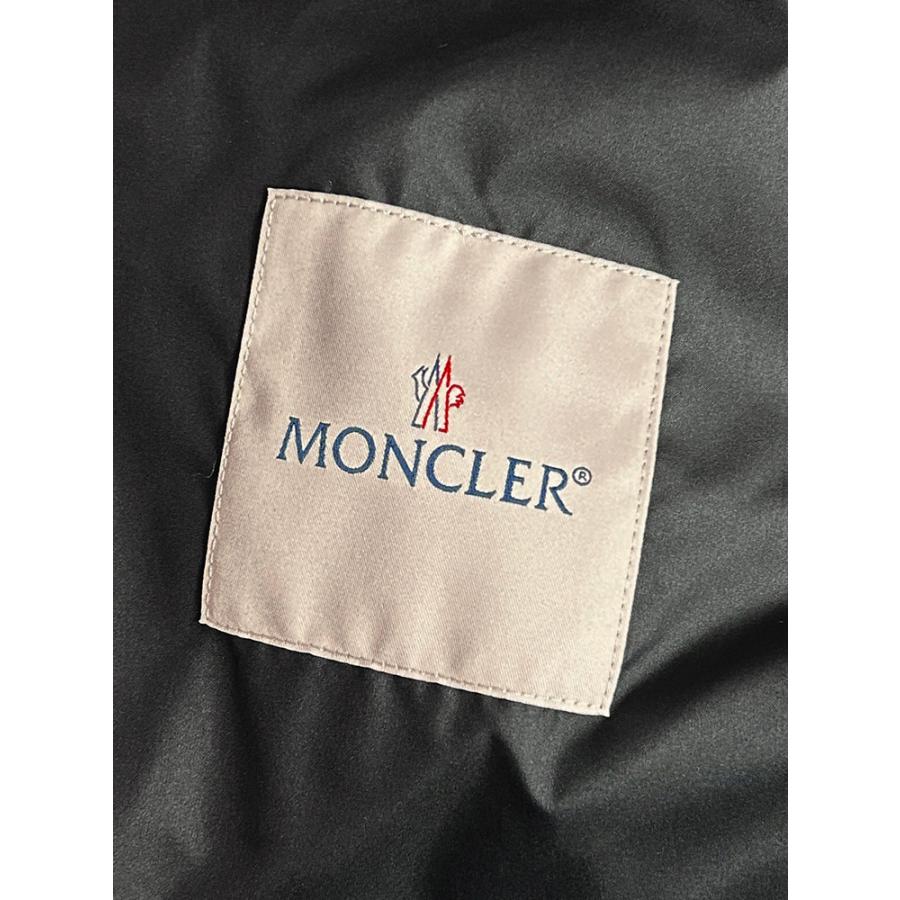 モンクレール MONCLER レディース ナイロンジャケット Fegeos レザーチャームジップ クロップド丈 ストレッチナイロン ブルゾン MCLFEGEOS6 ブランド アウターの画像