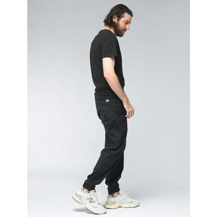 モンクレール MONCLER メンズ ナイロン パンツ サイドライン ウエストドローコード ストレッチ MC2A00022599DW ブランド ボトムス ジャージ アウトドアの画像