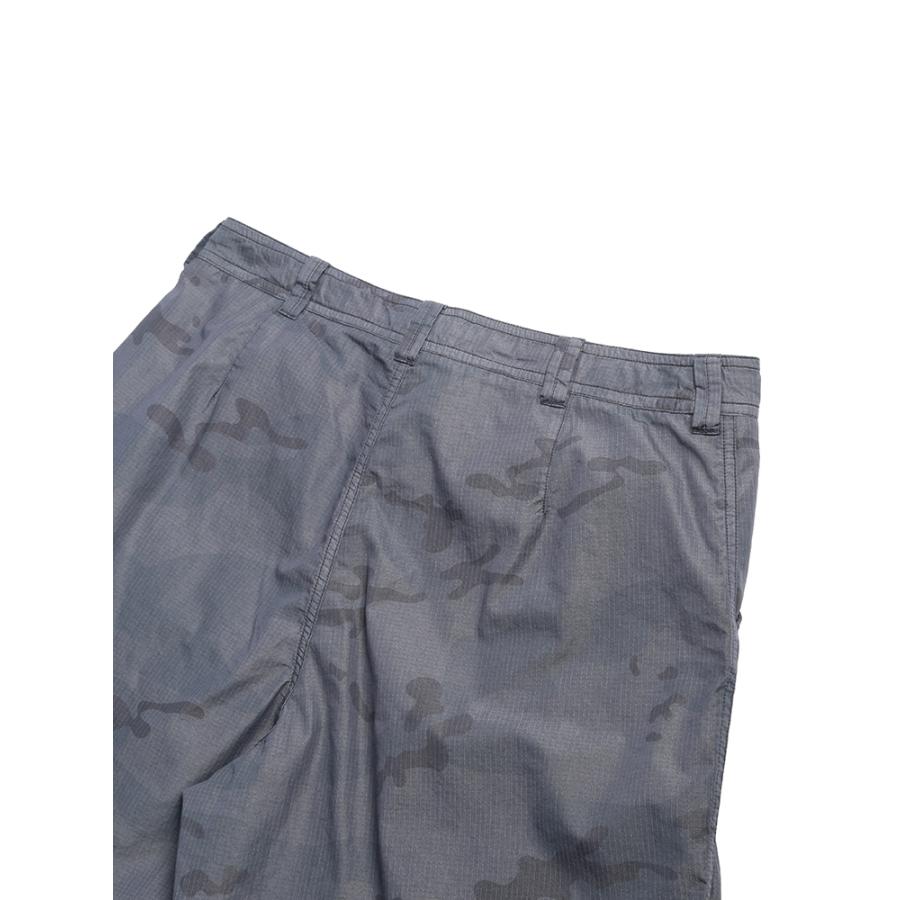 ストーンアイランド STONE ISLAND メンズ ショートパンツ SIL100009S00E9カーゴ 迷彩 カモフラージュ ハーフパンツ FADED CAMO ブランド ボトムス ショーツの画像