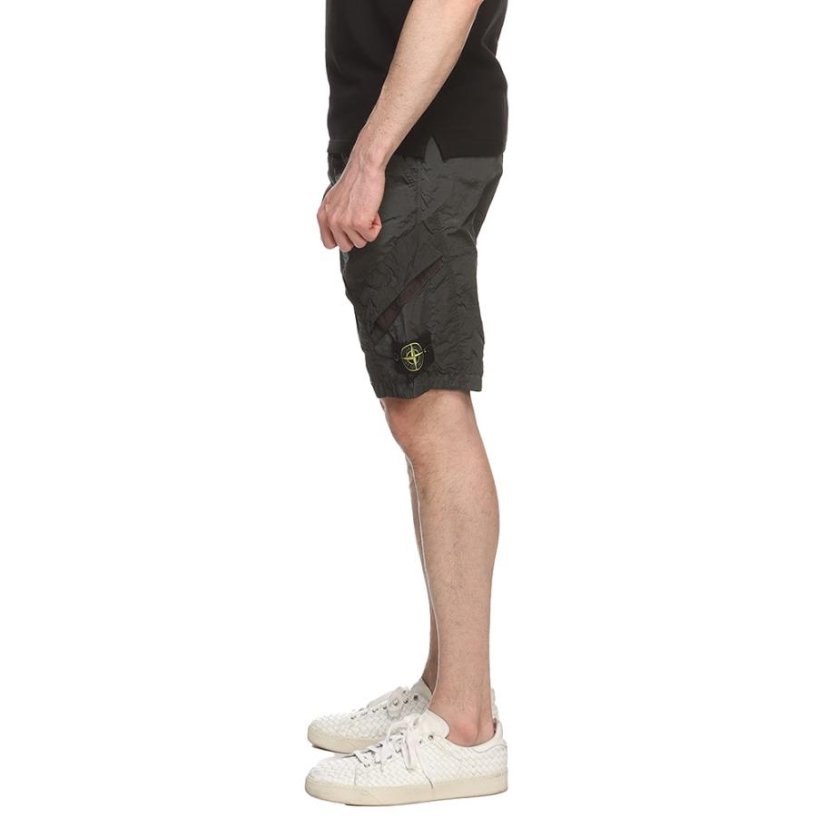 STONE ISLAND ストーンアイランド NYLON METAL ハーフパンツ STONE ISLAND ストーンアイランド NYLON METAL ハーフパンツ