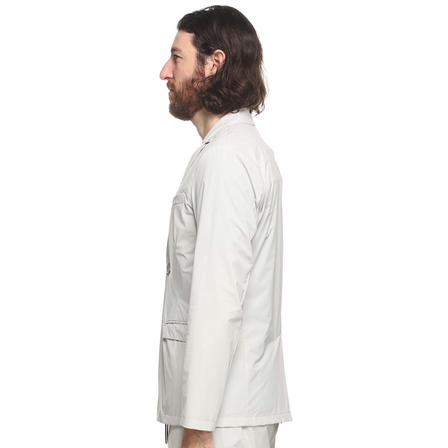 HERNO (ヘルノ) 撥水 ストレッチ シングル2ツ釦 ナイロン HERNO (ヘルノ) 撥水 ストレッチ シングル2ツ釦 ナイロン