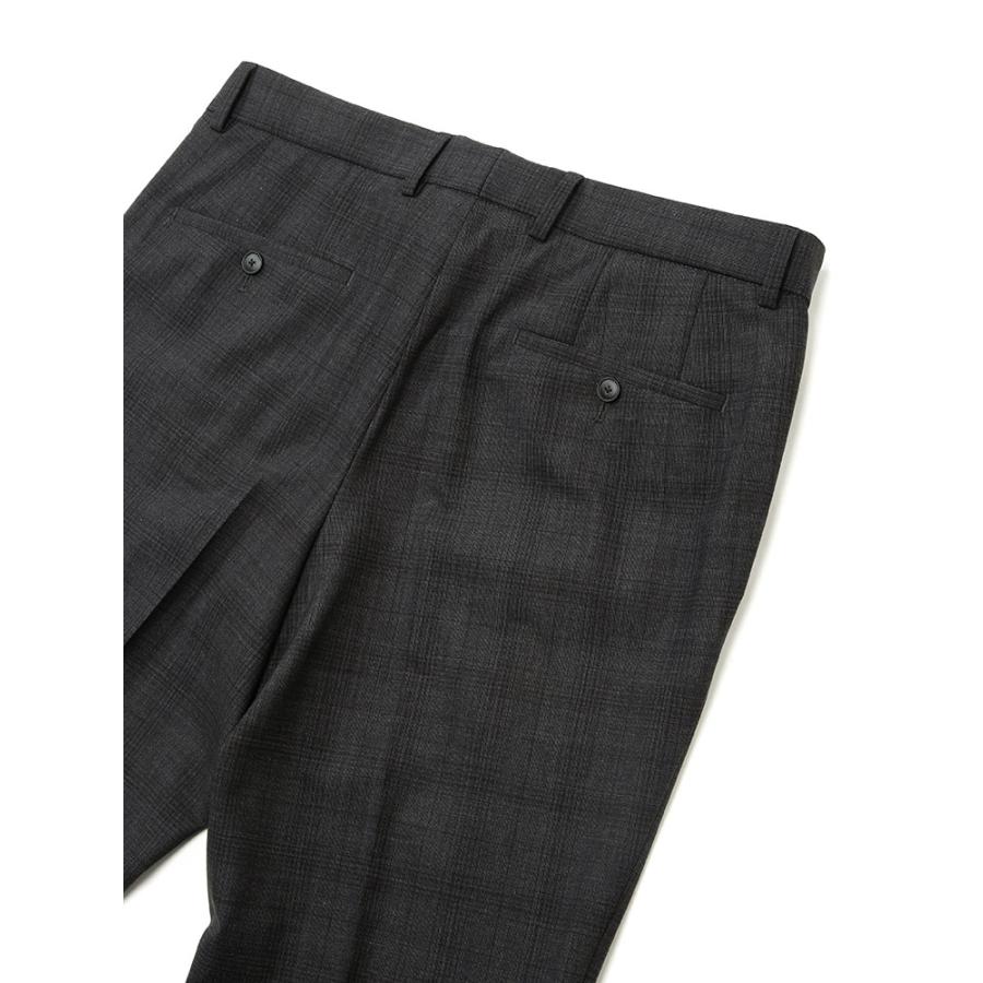 HUGO BOSS（ヒューゴボス)ダークグレー チェック柄 ビジネススーツ HUGO BOSS ヒューゴボス ブラック ウールシルク混 チェック 3Pスーツ