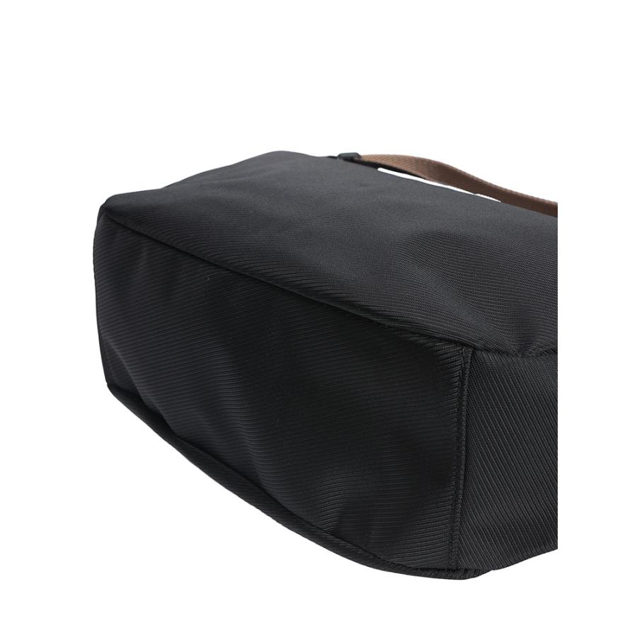 HUGO BOSS（ヒューゴ・ボス） コントラストロゴ クロスボディバッグ