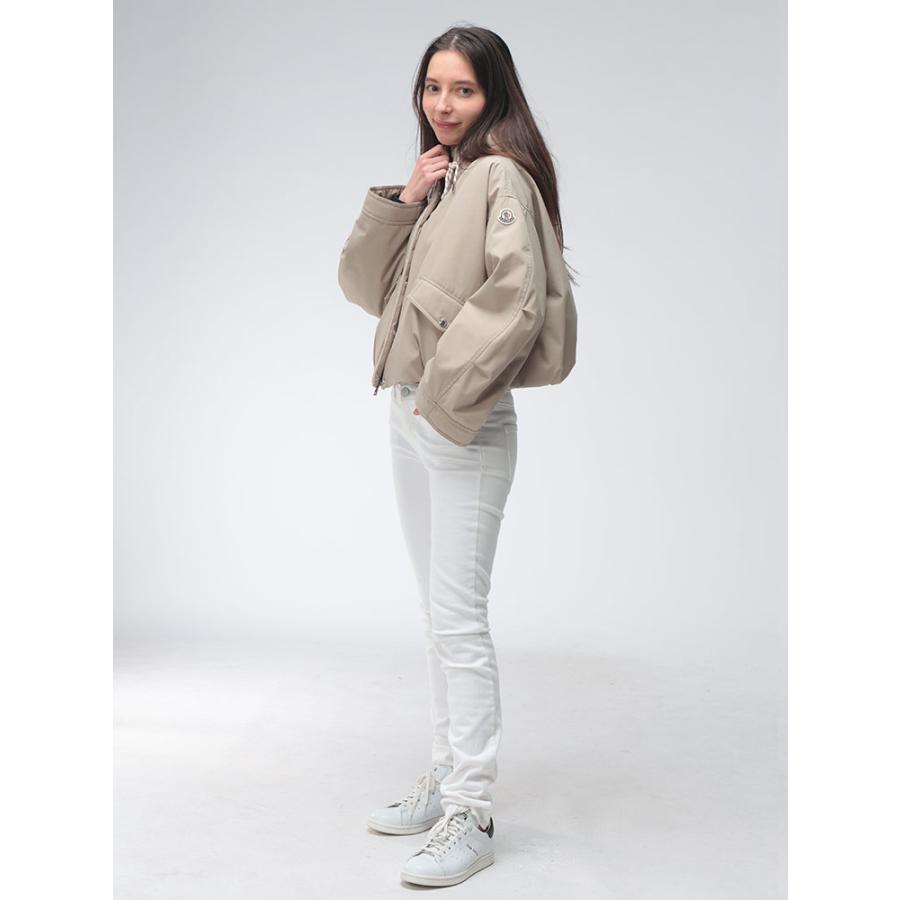 MONCLER（モンクレール） レディース ダウンジャケット ロゴ
