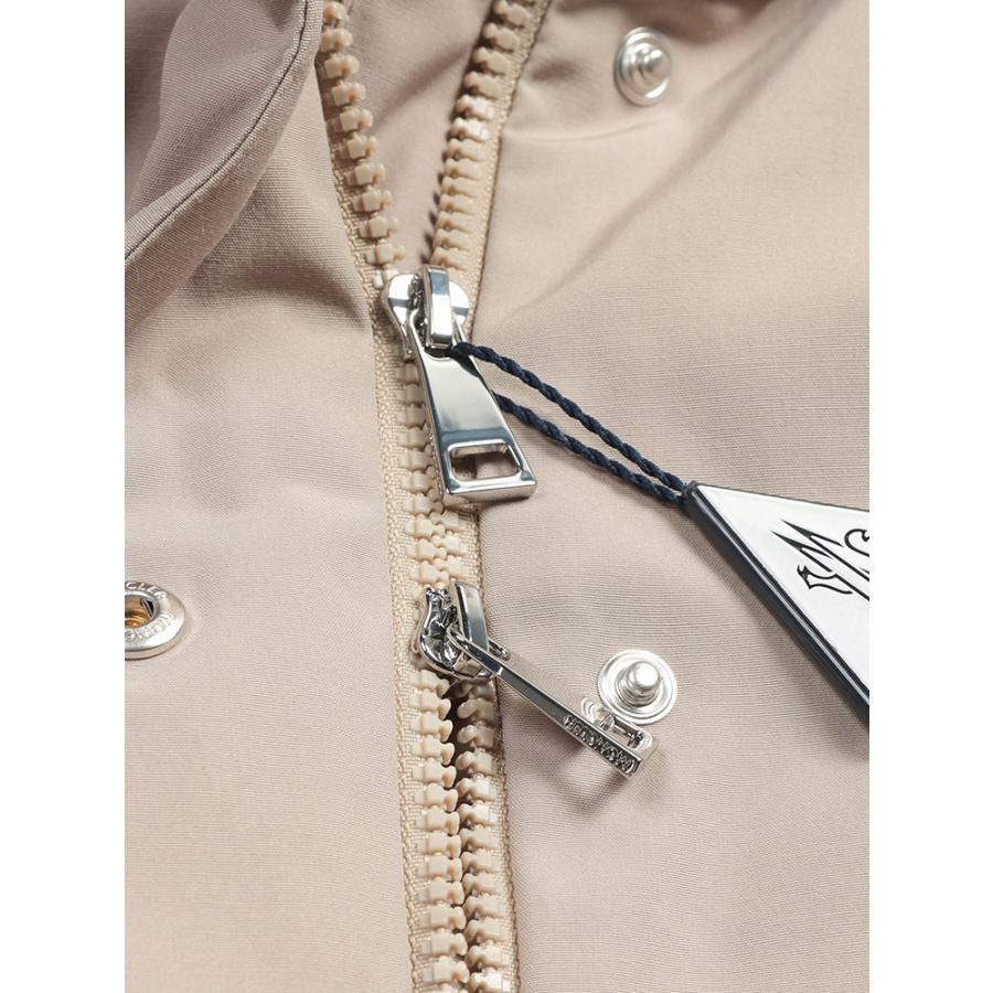 MONCLER（モンクレール） レディース ダウンジャケット ロゴ