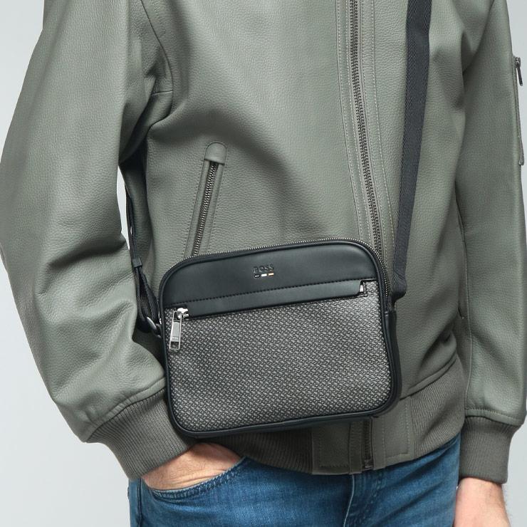 【BOSS】新品未使用　ボディバッグ HUGO BOSS（ヒューゴ・ボス） メンズ ショルダーバッグ ロゴ ジップ
