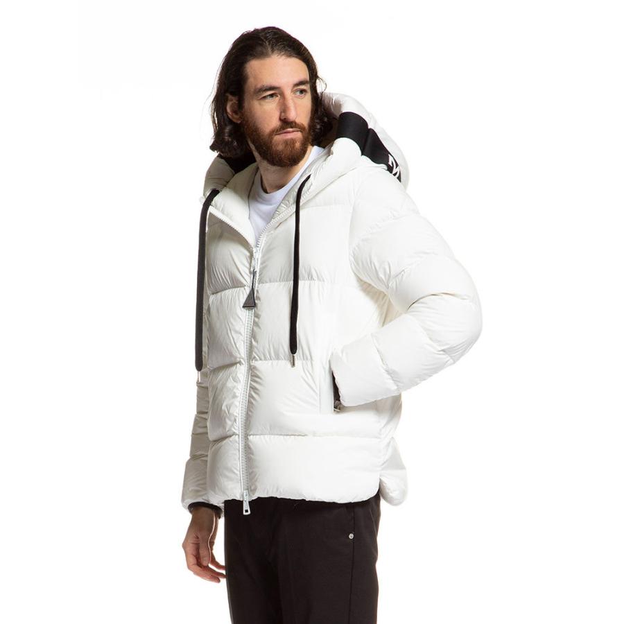 MONCLER モンクレール ダウンジャケット メンズ フード ロゴ MONCLER モンクレール ダウンジャケット メンズ フード ロゴ