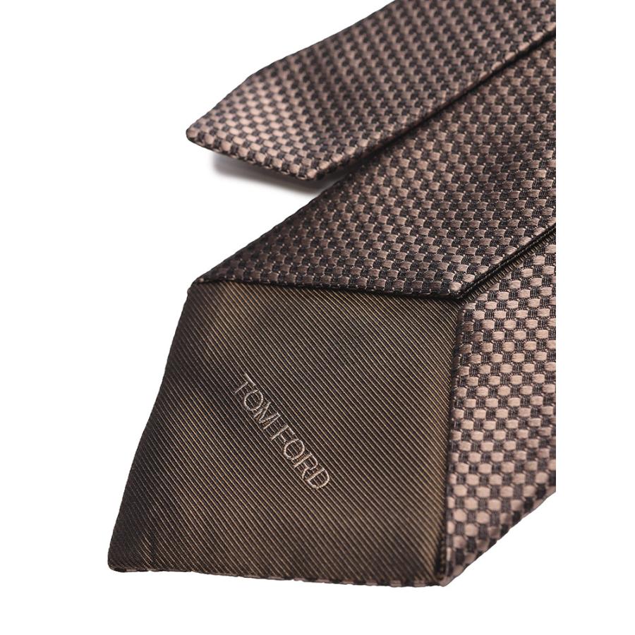 【極美品】　トムフォード　ネクタイ　シルク　ヘリンボーン　総柄　シルバー　光沢感 極美品】 トムフォード ネクタイ シルク ヘリンボーン 総柄 シルバー