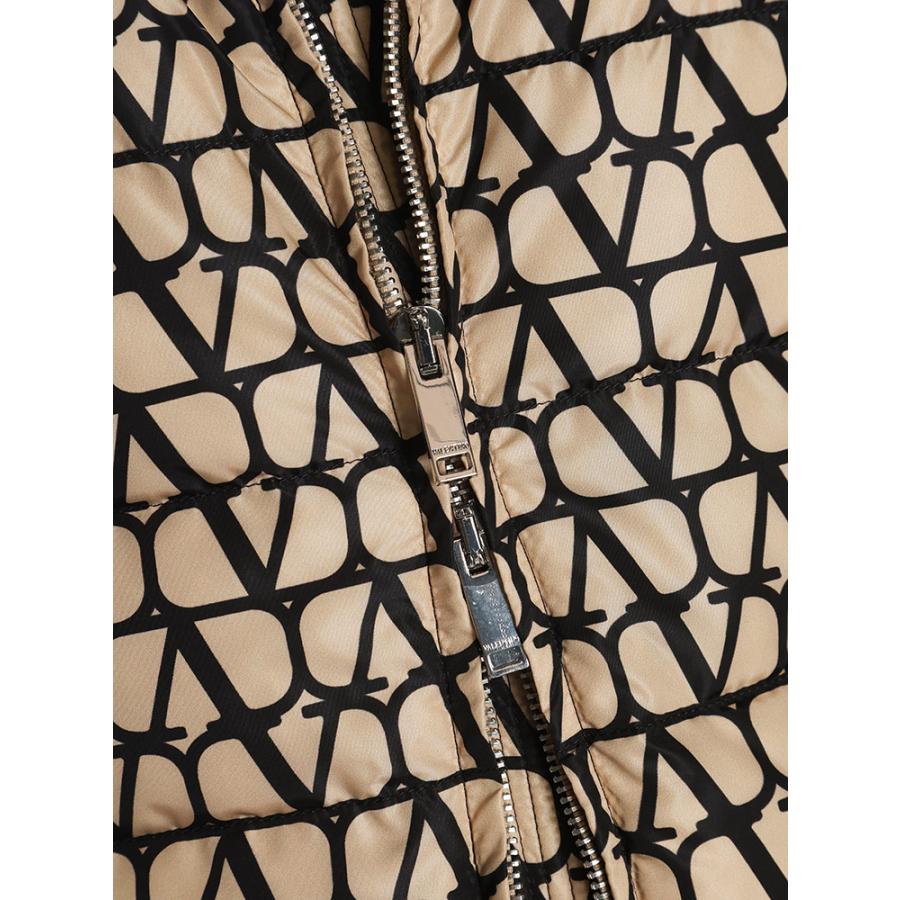 極美品 VALENTINO ヴァレンティノ トワル イコノグラフ デニムショーツ VALENTINO（ヴァレンティノ） トワル イコノグラフ フルジップ ダウン