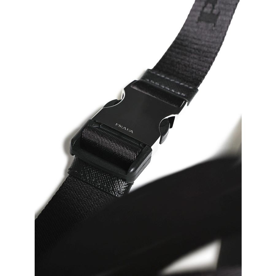 PRADA（プラダ） ナイロン フロントメタル ロゴ入りストラップ ベルト