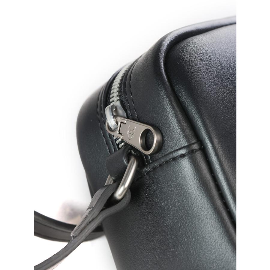 ck Calvin Klein カルバンクライン Calvin Klein ショルダーバッグ