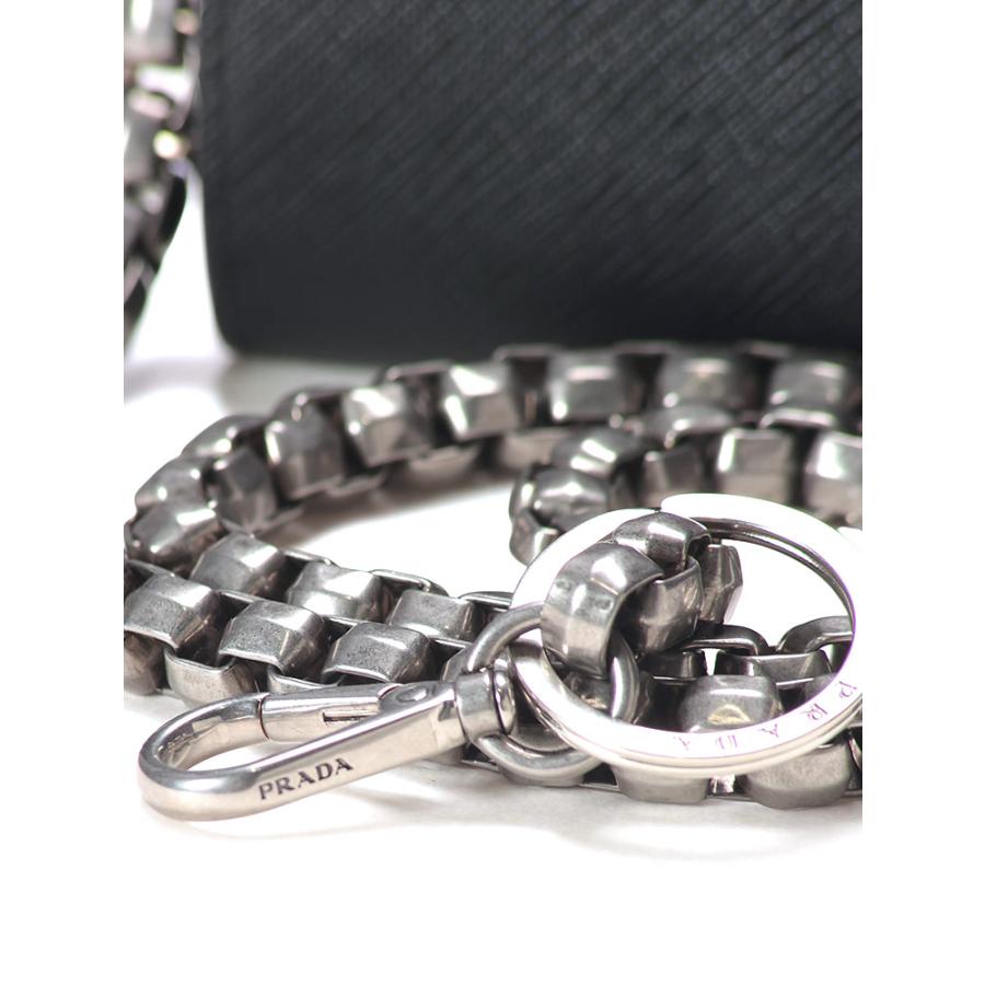 美品 PRADA プラダ ウォレットチェーン 2PS033 シルバー PRADA（プラダ） チェーン付 サフィアーノレザー 財布 PR2ML0492HJD
