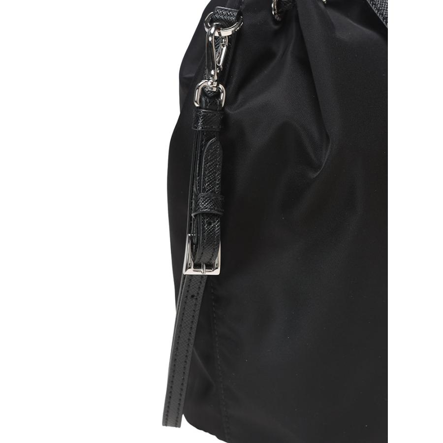 PRADA（プラダ） PRADA Re-Nylon トライアングルロゴ ポーチ