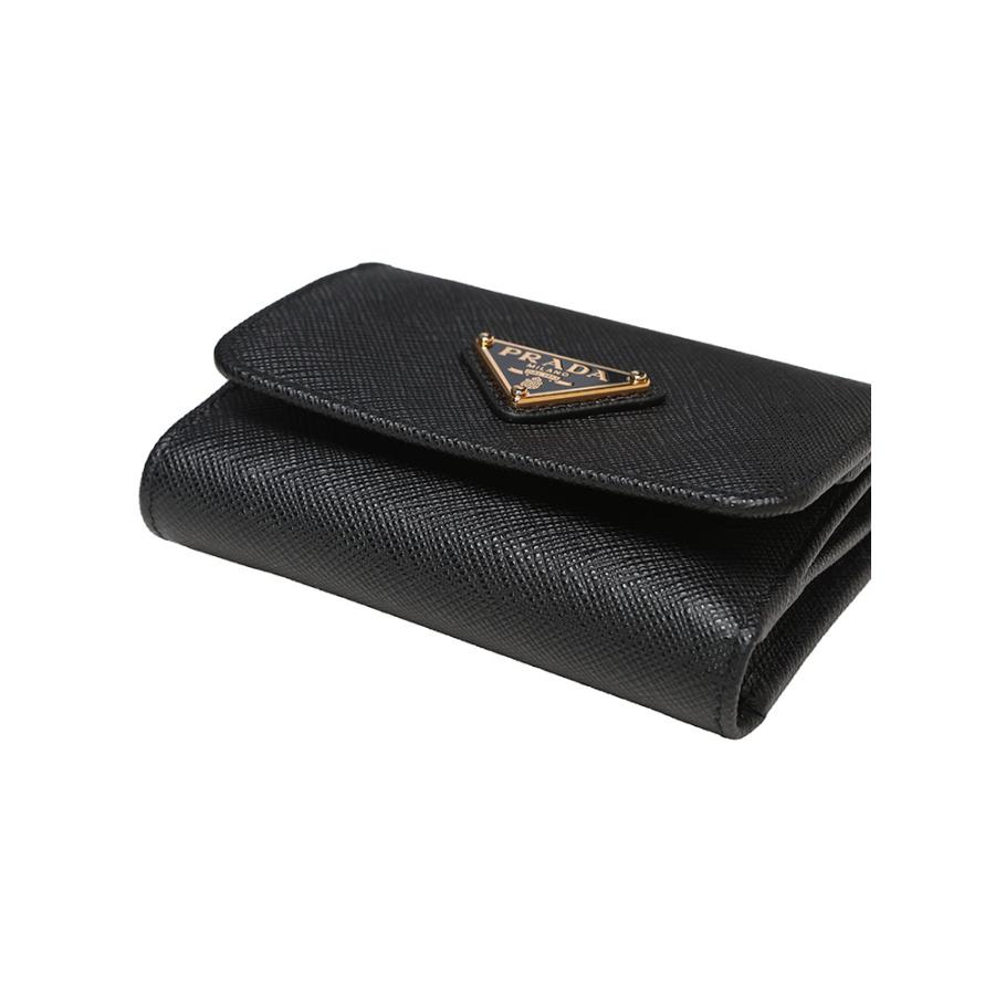 【極美品】プラダ 二つ折り財布 トライアングルロゴ サフィアーノ PRADA（プラダ） サフィアーノ トライアングルロゴ 二つ折り財布
