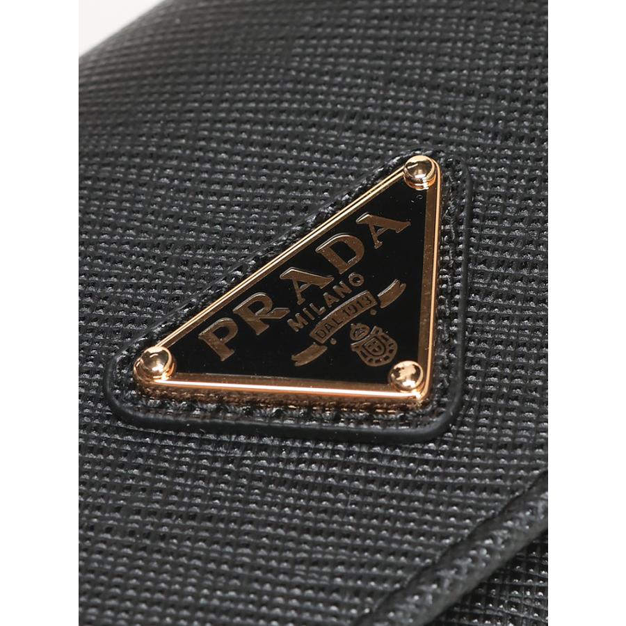 PRADA（プラダ） サフィアーノ トライアングルロゴ 二つ折り財布