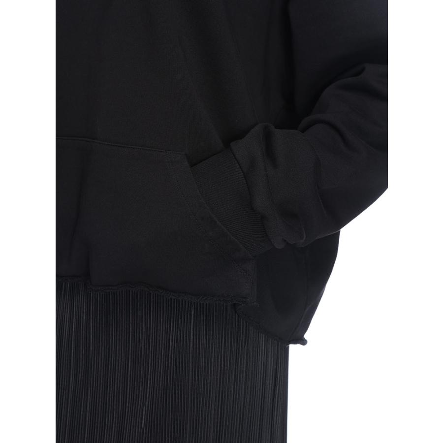 エムエムシックス メゾン マルジェラ フーディ トップス MM6 Maison Margiela レディース カレンダータグ ワンポイント ショート丈 パーカー MM6LS52GU0234の画像
