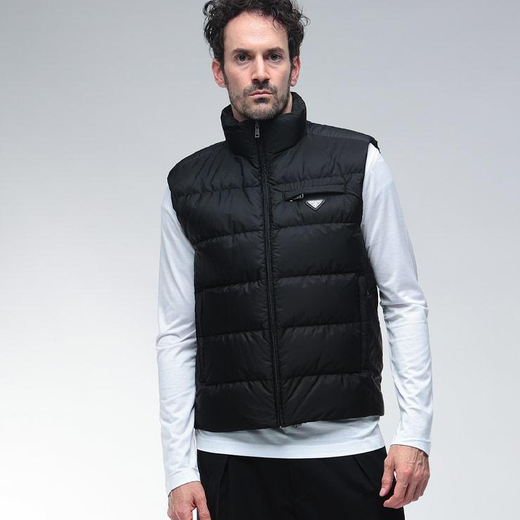 PRADA（プラダ） ダウンベスト アウター ロゴ スタンド フルジップ