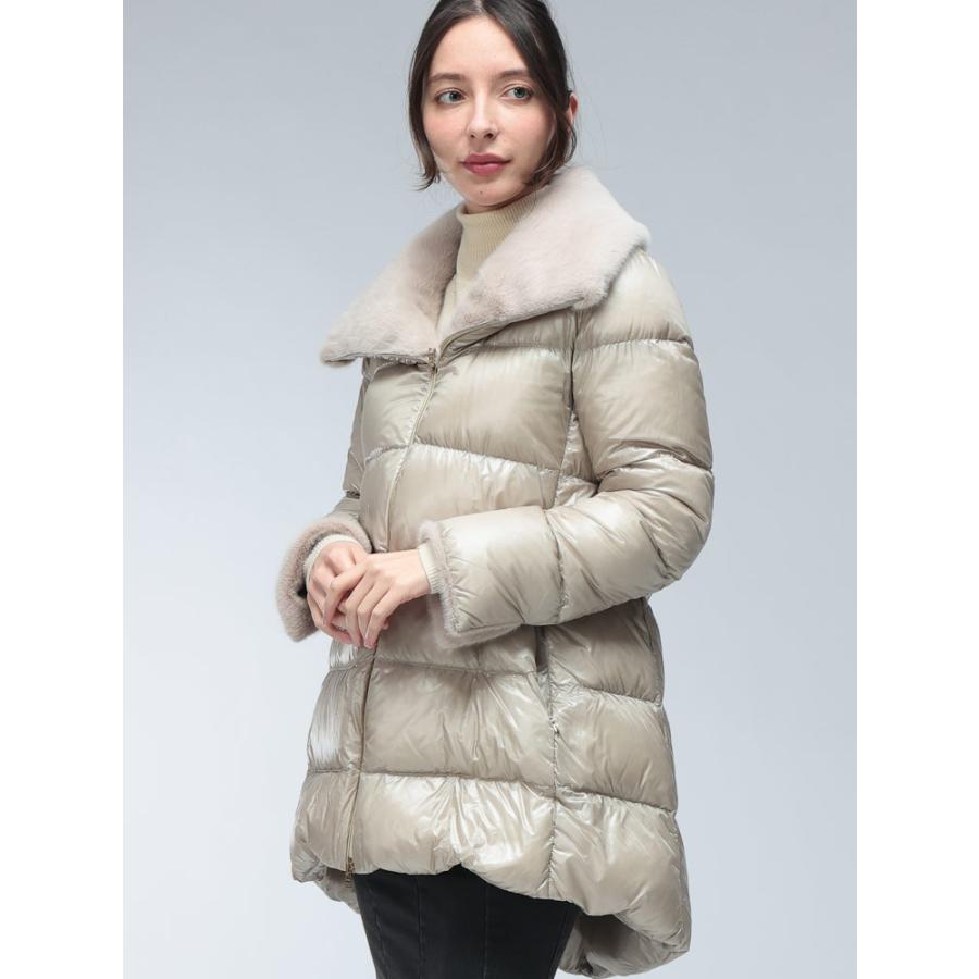 美品ヘルノ ダウンコート レディース ライトトープ ダウンジャケット 46 HERNO（ヘルノ） 【並行輸入品】ヘルノ ダウンコート レディース