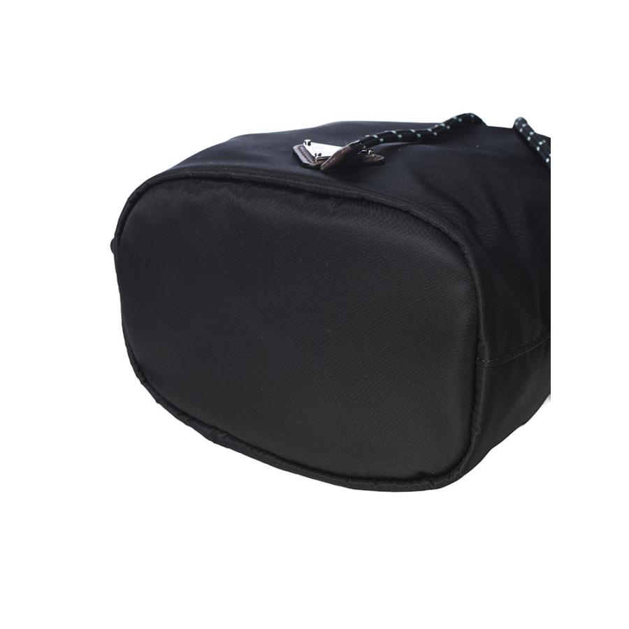 【未使用級】PRADA リナイロン　トラベルポーチ　トライアングルロゴ　黒 PRADA（プラダ） Re-Nylon Pouch リナイロン トライアングルロゴ