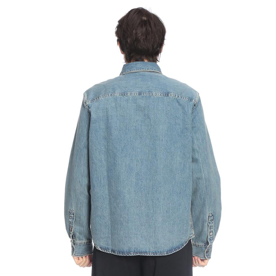 アミパリス AMI PARIS メンズ デニムシャツ 長袖 胸ロゴ ライトウォッシュ ボタンダウン デニム AMUSH786DE0056 ブランド トップス カジュアルシャツ 春の画像
