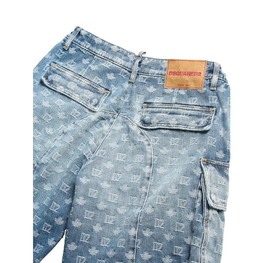 DSQUARED2（ディースクエアード） メンズ ショートパンツ 総柄ロゴ